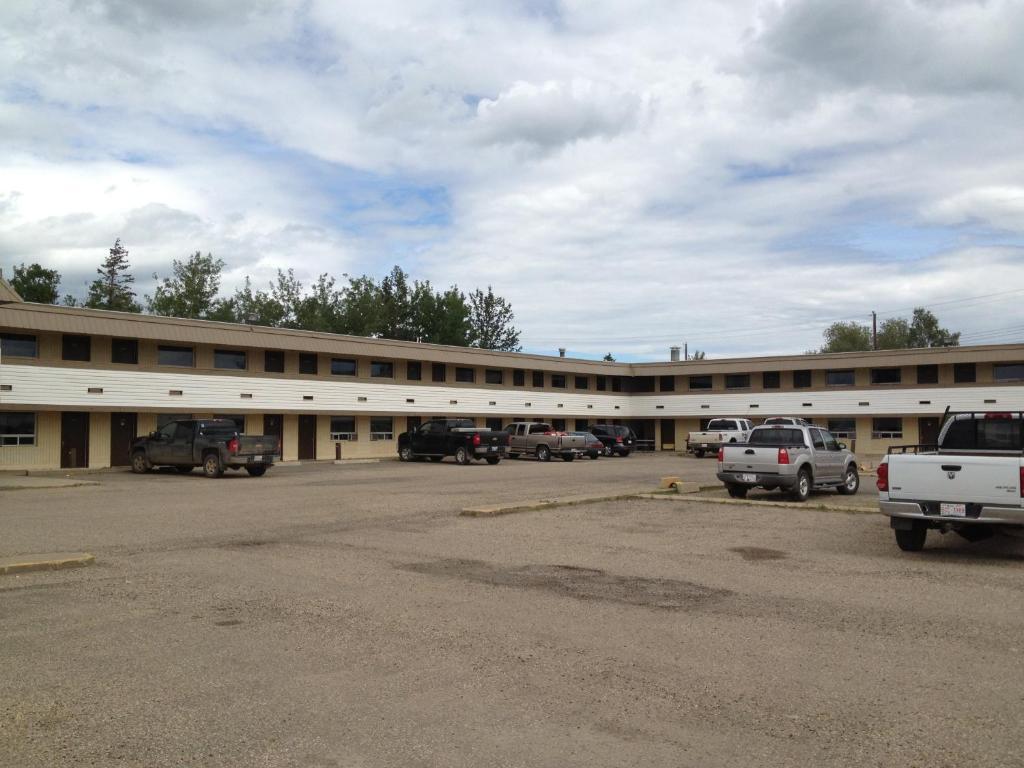 Sidetrax Inn Beaverlodge Exterior photo